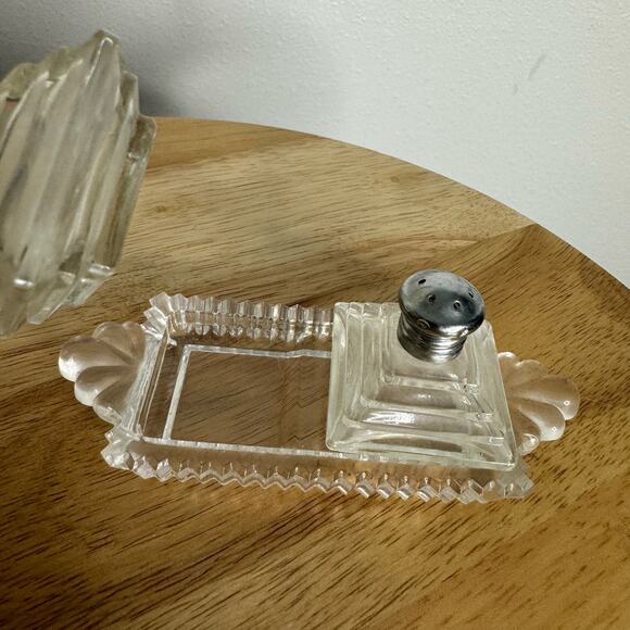 Vintage Irice Pyramid Mini Pepper Salt Set with Tray Glass Art Deco - Picture 4 of 9